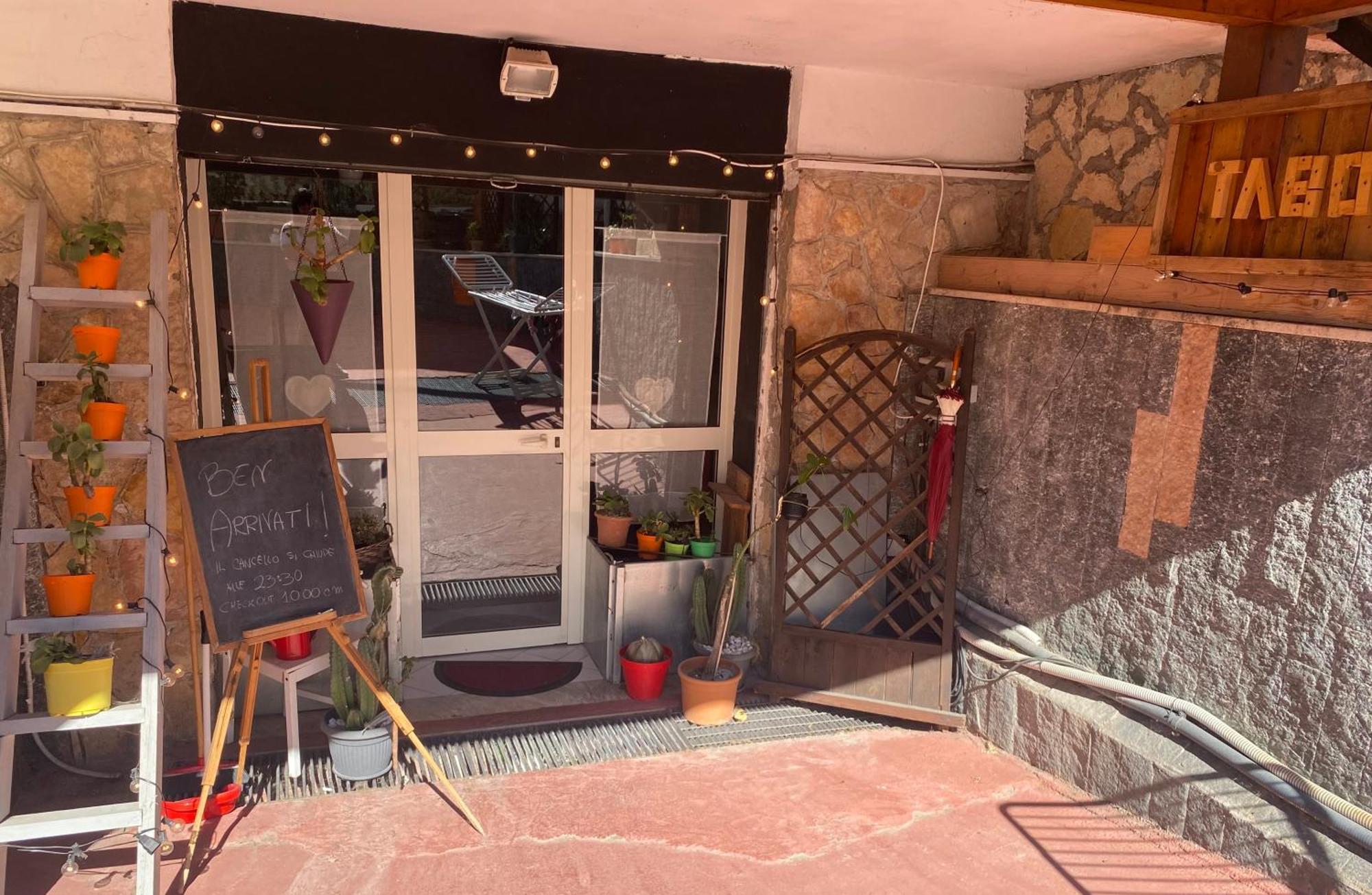 Tabor 1 Garden & Parking Apartment Napoli Ngoại thất bức ảnh